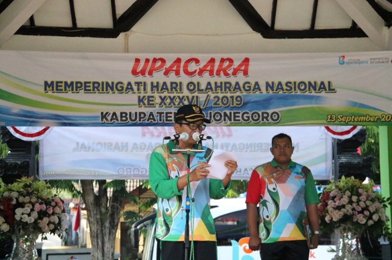 Foto : Wabup Bojonegoro, H. Budi Irawanto memimpin upacara peringatan Haornas 2019 di Alun - Alun Kabupaten Bojonegoro, Jum’at (13/09/2019).