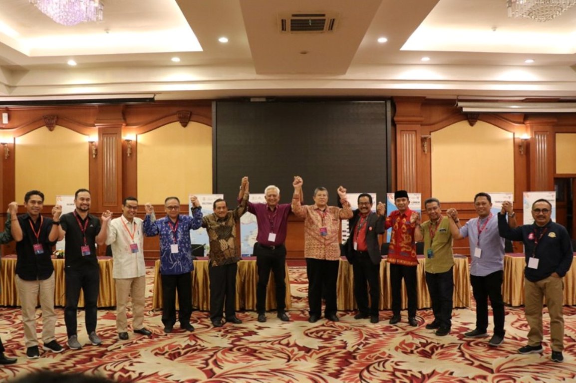 Foto : Wabup Bojonegoro, H. Budi Irawanto saat ikuti Opening Ceremony Simposium Jejaring Geopark Asia Pasifik Ke- 6 Tahun 2019, di Hall Rinjani Hotel Lombok Raya, Kota Mataram, NTB, Selasa (03/09/2019).