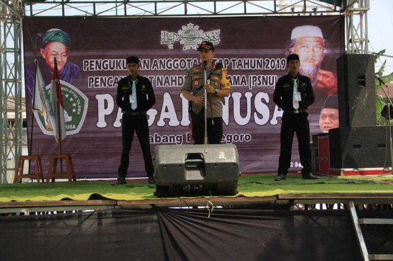 Foto : Kapolres Bojonegoro, AKBP Ary Fadly ajak PSNU Pagar Nusa Cabang Bojonegoro ikut menjaga Kamtibmas di Kabupaten Bojonegoro, Minggu (22/09/2019).