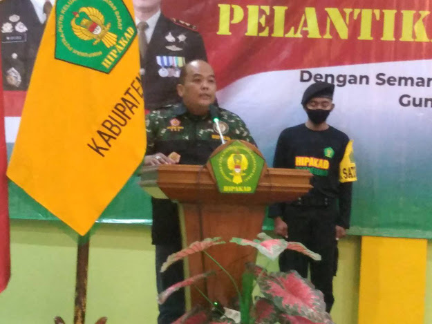 Foto : Ketua DPC HIPAKAD Bojonegoro, Arief Januarso, M.Si., saat berikan sambutan Pelantikan Pengurus DPC HIPAKAD Bojonegoro, di The Hall Suyitno Unigoro, Sabtu (12/08/2020).