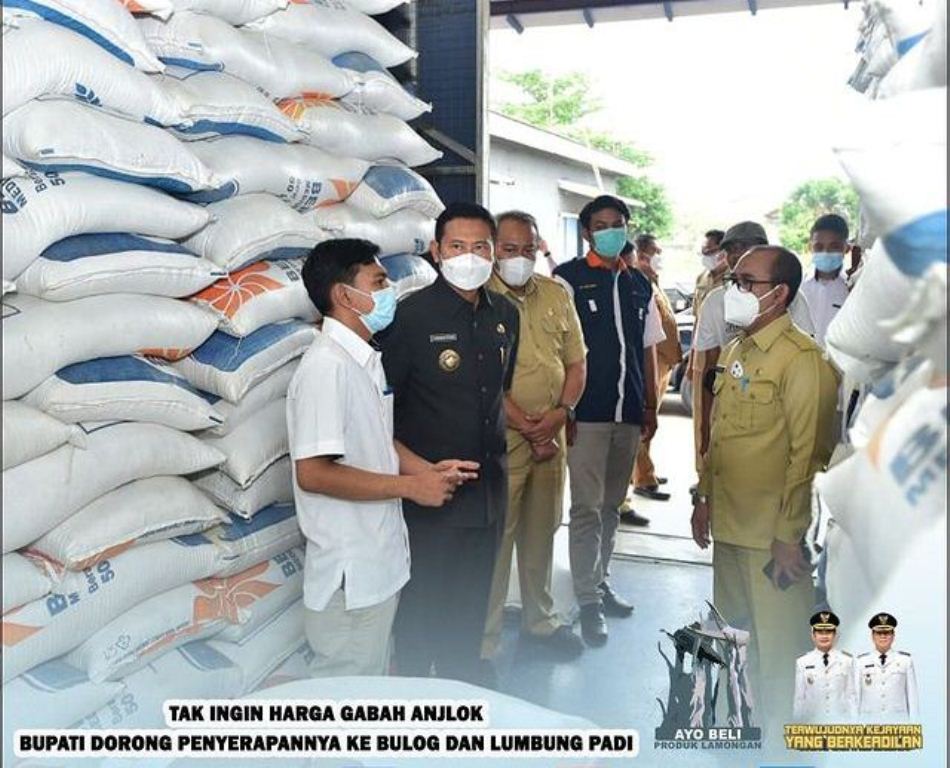 Foto : Bupati Lamongan, Yuhronur Efendi sidak Gudang Bulog Kabupaten Lamongan, Selasa (09/03/2021).