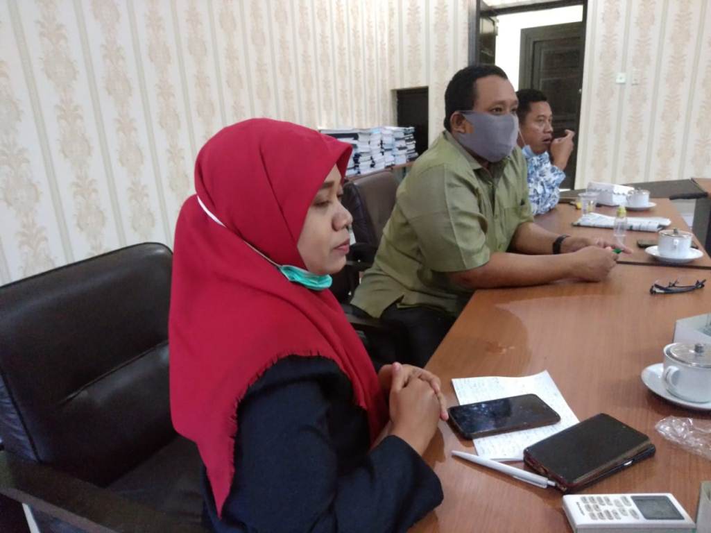 Foto : Komisi D - DPRD Lamongan panggil Puskesmas Kalitengah dan Dinkes Kabupaten Lamongan, Senin (22/03/2021).