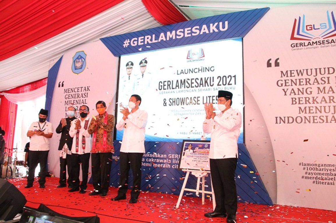 Foto : Bupati Lamongan, Yuhronur Effendi resmikan Gerlamsesaku, Rabu (31/03/2021).