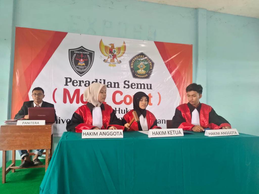 Foto : Suasana praktek sidang peradilan semu FH Universitas Billfath, Kamis (08/04/2021).